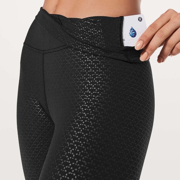 Lululemon Align 25” Leggings Black Emboss Size 12 - Picture 13 of 14